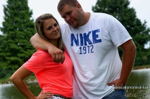 ashley_gray2016's profile picture. wife. husky. kitty. pigs. cows. softball. nursing school.