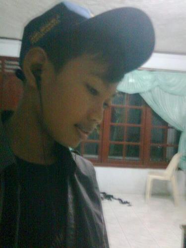 Dwi_Fadjar's profile picture. Aq ingin Dya cinta aq ƪ(^⌣^)ʃ ƪ(ˆ⌣ˆ)ʃ 
add + like my stattus  http://t.co/eSfR38jSCL
alamat : Purwokerto,Jawa Tengah,Indonesia