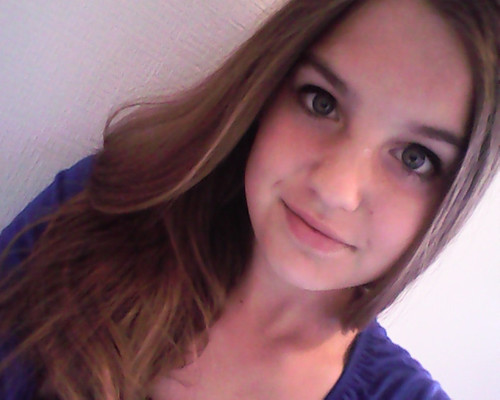 lifewithmarloes's profile picture. Marloes - 13 jaar - beautyblogger - houdt van makeup - kan niet sparen - http://t.co/TpQdTl8lVO