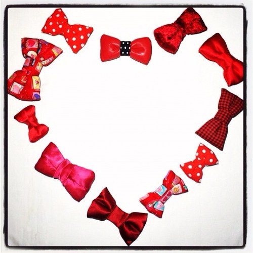 1offpinkribbon's profile picture. Me = a visual inspiration hunter & creator of BOW! by oneoffpinkribbon