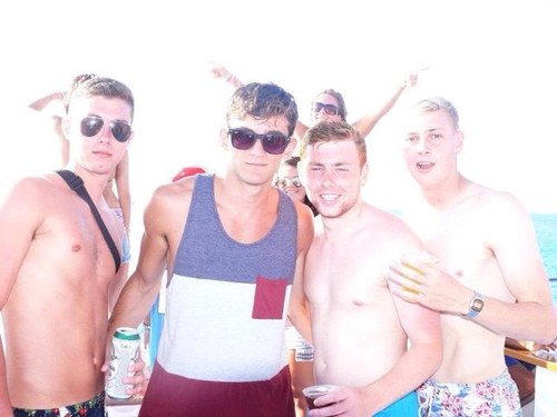 eltonromaku's profile picture. 