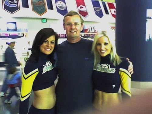 mdltbird's profile picture. 