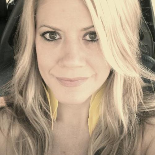 Wife, momma, friend, and beauty go-to girl.  I love my people. I love my job.  Life is beautiful.