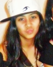 Vem pro meu mundo, se joga com tudo
Sem medo de ser feliz ♪
