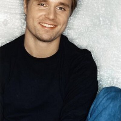Profile Picture of Max Martin & Dr. Luk (@MaxMartinDrLuk) on Twitter