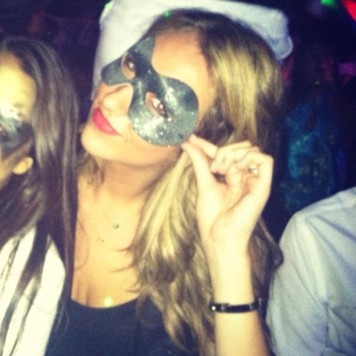 alimiller37's profile picture. 