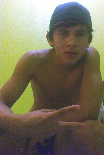 @DeusAmor

http://t.co/JB9PGe86ab