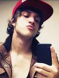 No dicionario bio significa vida mas no meu significa Chay Suede eu te amo reei ! /Since:18/08/12 as 14:36/ dona @_MahOrsinii 3