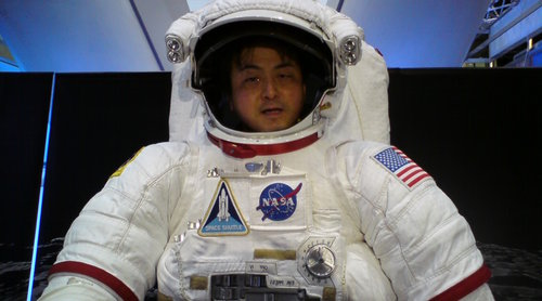 espresso_triple's profile picture. 航空宇宙工学専攻を目指して勉強中です。得意科目は、数学と物理。数学は『大学数学』まではマスターしました。僕は勉強するとき、心の中の『サイエンス研究所』にいます。まだまだ未熟ですが、よろしくお願いします。