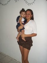 sou mãe de uma criança muito abençoda por Deus a pequena Emily de 1 ano e meio,sou muito bem casada e sou feliz graças a Deus!!!