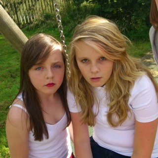 m0nk3y_b3cky's profile picture. i'm just a normal girl from cumbria that loves to sing