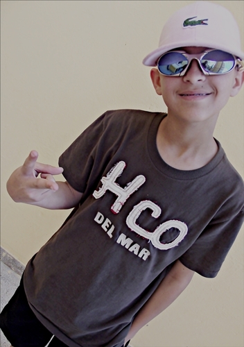 - #Sigo quem me #Segue ! Só Pedir . quer sua música na minha conta ? adiciona aê *! #MSN: sqzl1@hotmail.com #TODEVOLTA