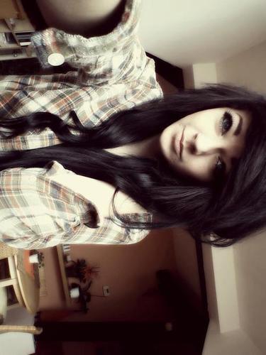 lara moraes, 16 anos, segue? *-*'
