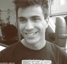 a distancia impede q eu te veja,mais nao impede que eu te ame!!!!@pelurestart