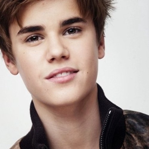 SabinaloveJb's profile picture. hello! we are two girls how really love JB thats why we are going to just tweets stuff about him :D