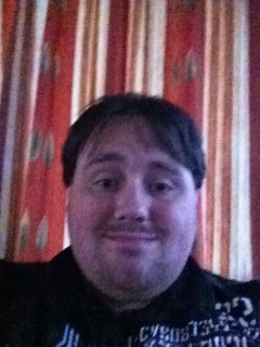 im a 28 year old gay man who just whats to be loved for who i an
