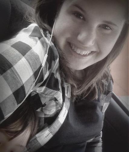 Sorria sempre,alguem pode se apaixonar pelo seu sorriso!