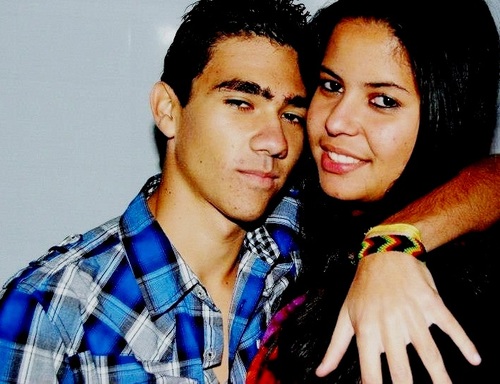 namorando @lucasfreitaas1, 15anos, pisciana, music, maquiagem, dançar, sair, chocolate, sorrir, chorar, viver, sentir, acreditar, sorrisos, olhares, fotografias