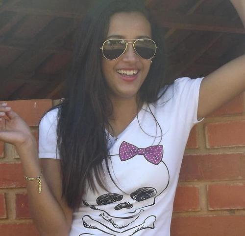 Quem se descreve se limita!