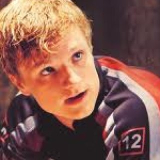 ArtistMellark's profile picture. I'm a painter. I'm a baker. I like to sleep with the windows open. I never take sugar in my tea. And I always double-knot my shoelaces. [Katniss/Peeta]