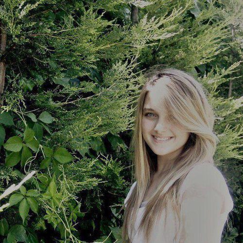 BanuZarif's profile picture. Mutluyum. Hayat sıkıcı filan değil.. Sadece tadını çıkarmasını bil ♥ :)

..Şimdilik Bukadar.:D....
http://t.co/eEkLbDymyA