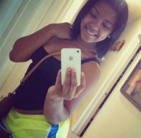 _frenchKisser's profile picture. sha'mari_♡. |Single B-tchess | To trill for my O W N good .-ima Lesbian ♡. fuck a whole bio , im thugginn :] follow me .