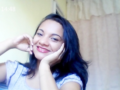 se não puder fαzer tudo; fαçα tudo que pudeer' , 'pαrα ser feliz não há horα nem lugαr \o) , éeah Como nuum filme no finαl tudoo vαi dα certoo ♪'