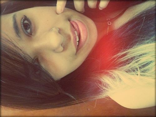 . . . .  ThaiS MeLissa ;]] Umma fã autêntica do mc daLeste ♥ Pobre & Louca (: paaz ii money $_$