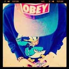 Q(-_-)_____/\_____Q(-_-) PINGPONG *horen jullie ook dat geluidje als jullie op die knop drukken* TAG - 0BEY_Swagg