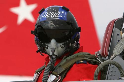 Hedefleri olan ve onlara ulaşmaya çalışan ,