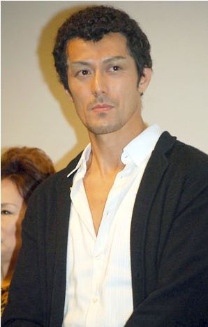 hidekingfree's profile picture. 誤字脱字な多さに困ってます…太い指用スマホとかアプリ作って　…浅く、広く、熱しやすく、冷めやすく、映画　海外ドラマ　サッカー　と、ちょっと原発　を呟いてるつもり、だけどエロい妄想家で自己中心的自己満足型？な知ったかブリしてる結婚しない男('A`)y-~なんでテキトーに呟いてる。福井弁なんで意味不明な単語は考えてみて。