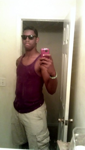 KelvinBonds's profile picture. 