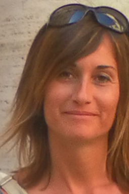 Mother of 2 children, English teacher, ICT enthusiast, blogger and lifelong learner.