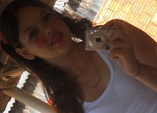 •A verdade é que acreditei demais, confiei demais e acabei me decepcionando.•