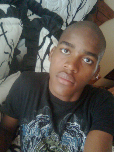 mlindora08's profile picture. 