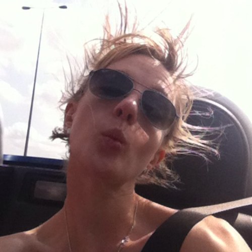 beksburney's profile picture. daughter of the most high God, daughter, cousin, wife, daughter in law, sister in law, mummy, auntie, friend....Blessed.