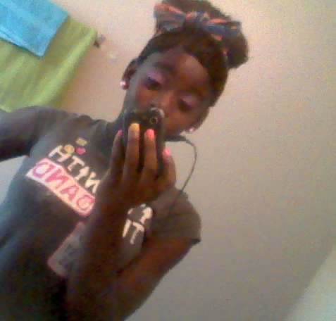 Fukk luvv iim tidee of trying.....iim juss gettin MONEY and blowing HEAVY