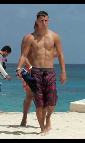 T_Humpty's profile picture. follow me