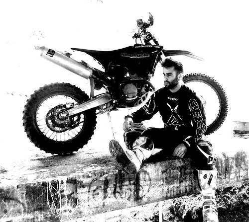 OliverLima92's profile picture. Haciendo de mi vida lo que siempre soñé