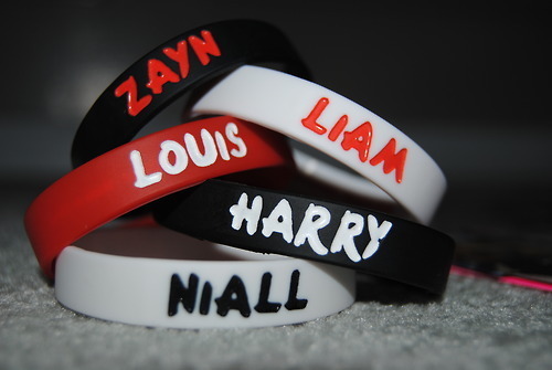 love1D4eva_2's profile picture. One Direction's facts and gifs ;)