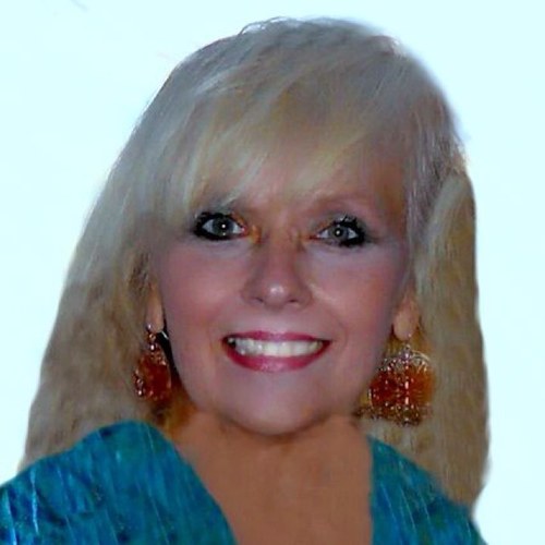 madamemarkoli's profile picture. Lifelong Region Rat and proud of it! 
Love things that sparkle and shine.
I'm a fancy/schmancy kind of girl.
Love people that are genuine and kind.