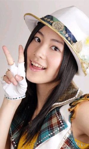 趣味・バドミントンする事！！好きな歌手(AKB48)48グループ全部好き(*^_^*)!!長崎市在住(笑)皆さんよろしく(*^^*)