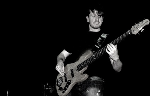 Slaps da Bass, Screams like a mofo. Looks good in a suit