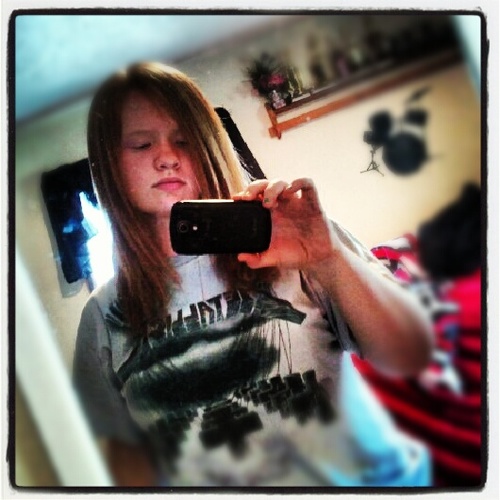 I am who i am no one can change that follow,me and ill follow back :D |16|girl-backup account for @ETFA7Xlover