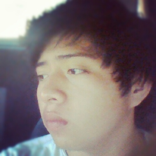aburrido... :[