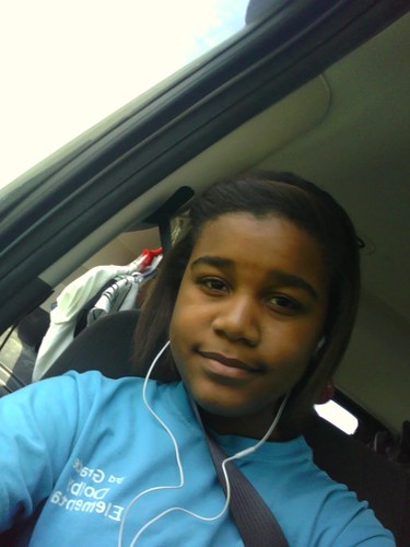 follow my other twitters :@PrettyME567, & @HotChocolate098