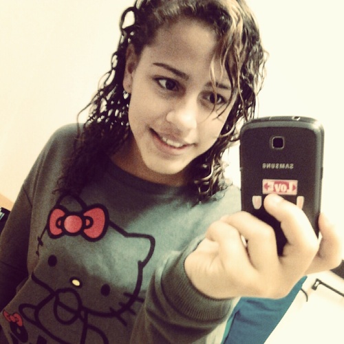 im crazy but smart im loveable but i can get heart broken and i love to have FUN if im not having fun i will make things fun i love my family and friednds!!! :)
