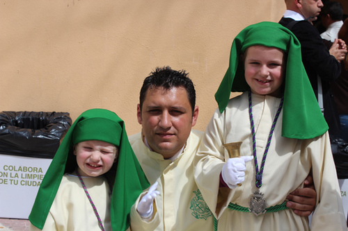 Malagueño de 47 años, Cofrade de Nueva Málaga y La Caridad. Apasionado de la Semana Santa Malagueña y Sevillana. Me encanta el ambiente cofrade andaluz...