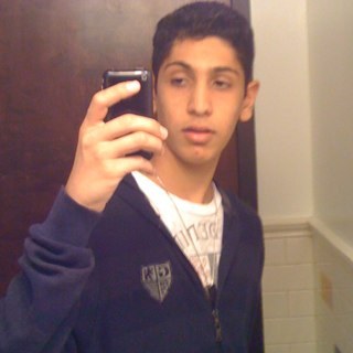 follow me and I'll follow you and follow me on (KIK) Robertrussin and I don't have a gf