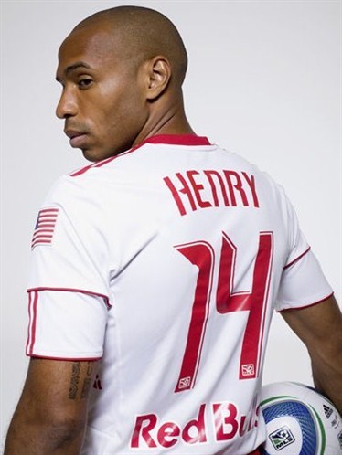 Studied M Tech Software Engineering in JCE... A football player and a big fan of Henry...